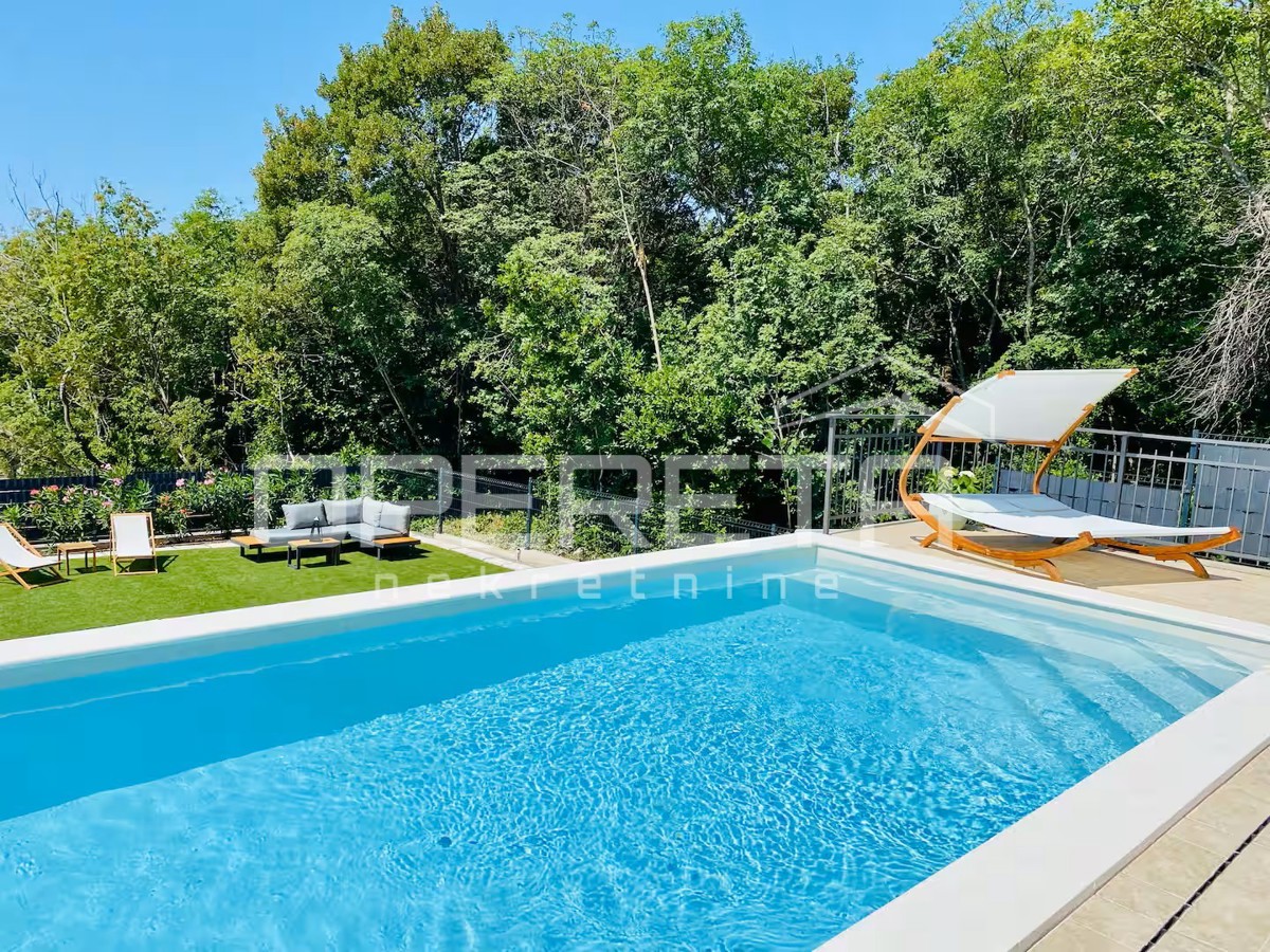 Villa di lusso in stile mediterraneo - piscina riscaldata, terrazza, natura e completa privacy