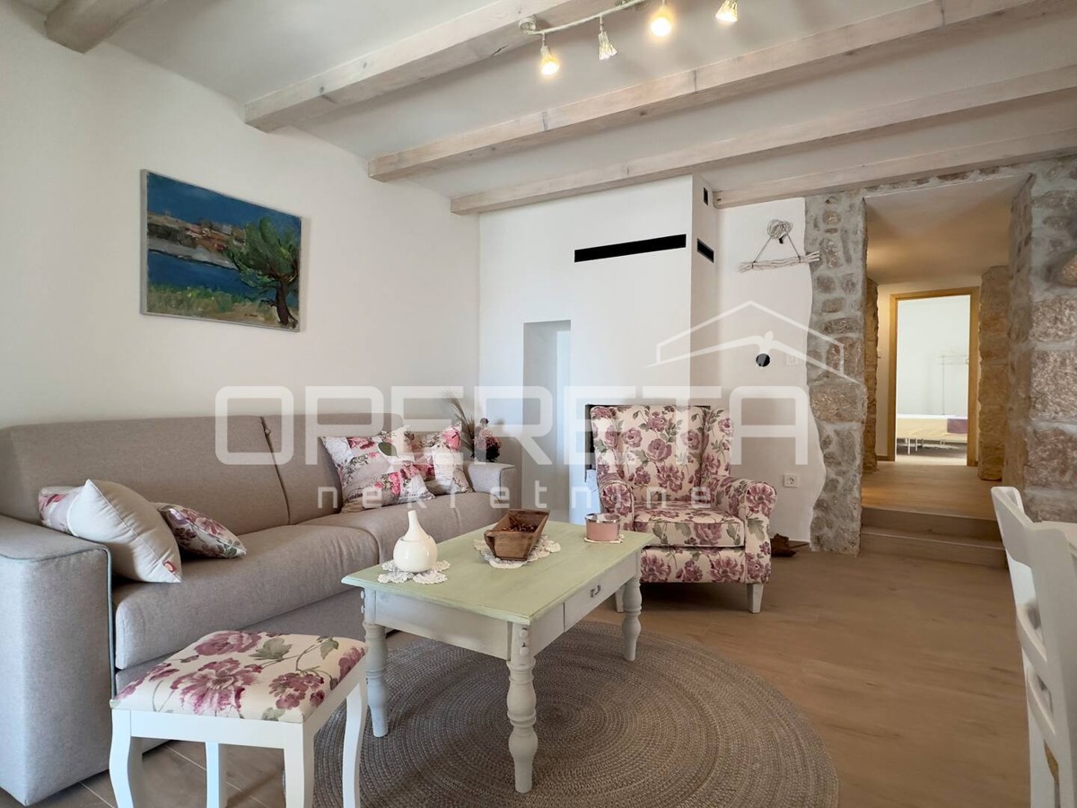 Villa di lusso in stile mediterraneo - piscina riscaldata, terrazza, natura e completa privacy