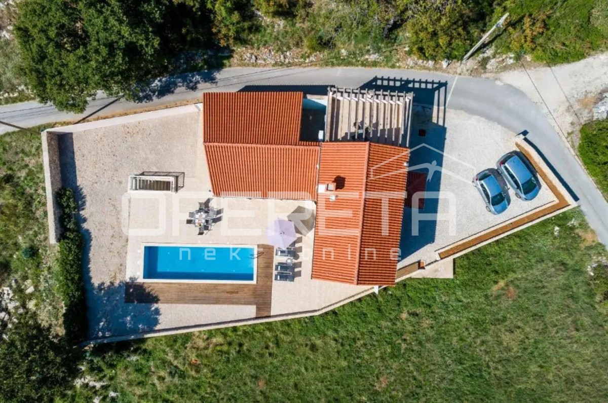 Vitaljina, Konavle - casa di 196 m2 con piscina su un terreno di 775 m2