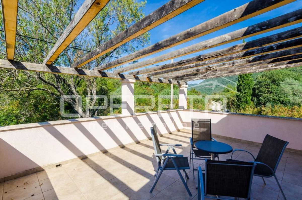 Vitaljina, Konavle - casa di 196 m2 con piscina su un terreno di 775 m2