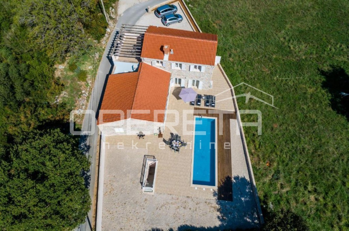 Vitaljina, Konavle - casa di 196 m2 con piscina su un terreno di 775 m2