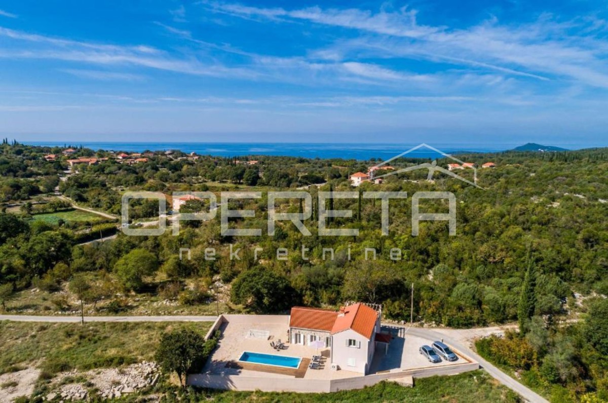 Vitaljina, Konavle - casa di 196 m2 con piscina su un terreno di 775 m2