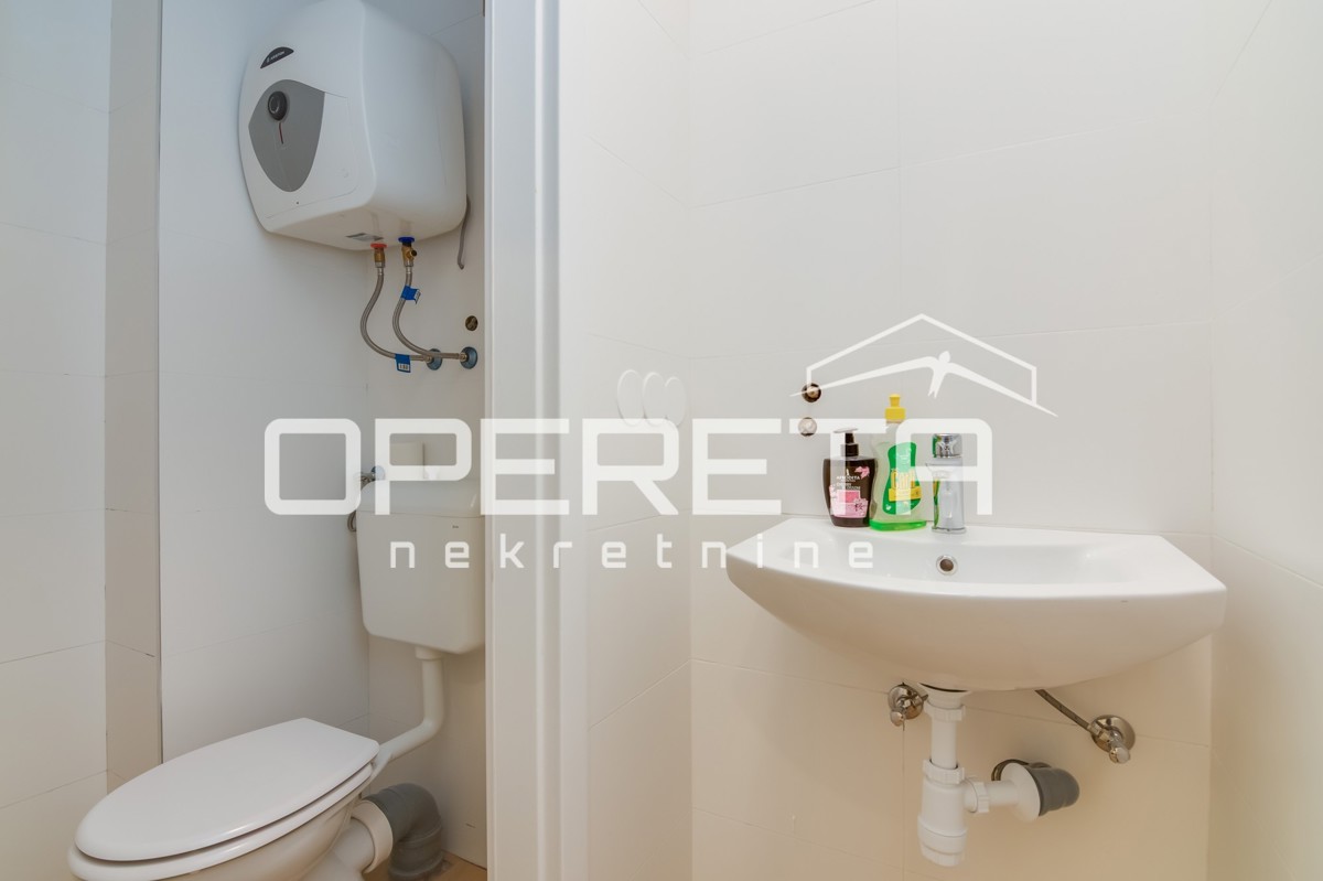 Vendita, Edificio commerciale, Centar, Jurišićeva, 50m2