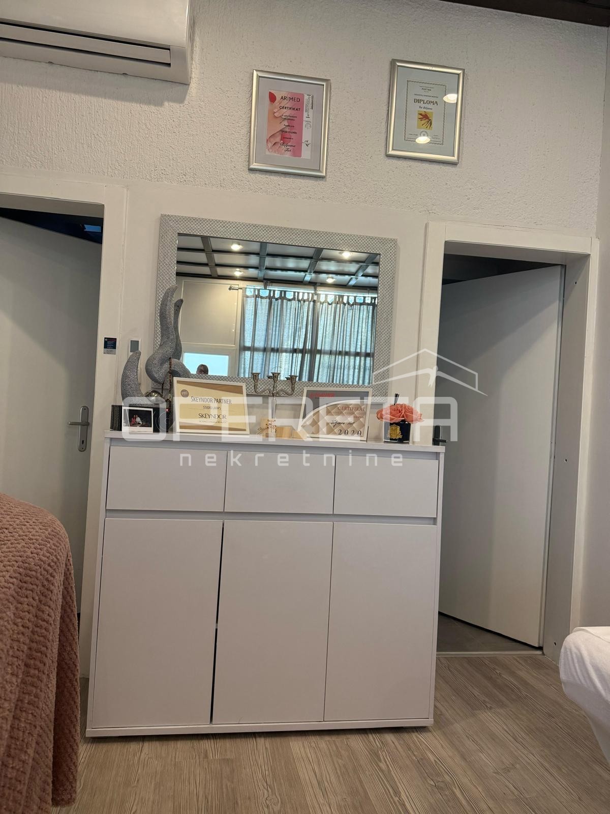 Vendita, Locale su strada, Prečko, Slavka Batušića, 28m2