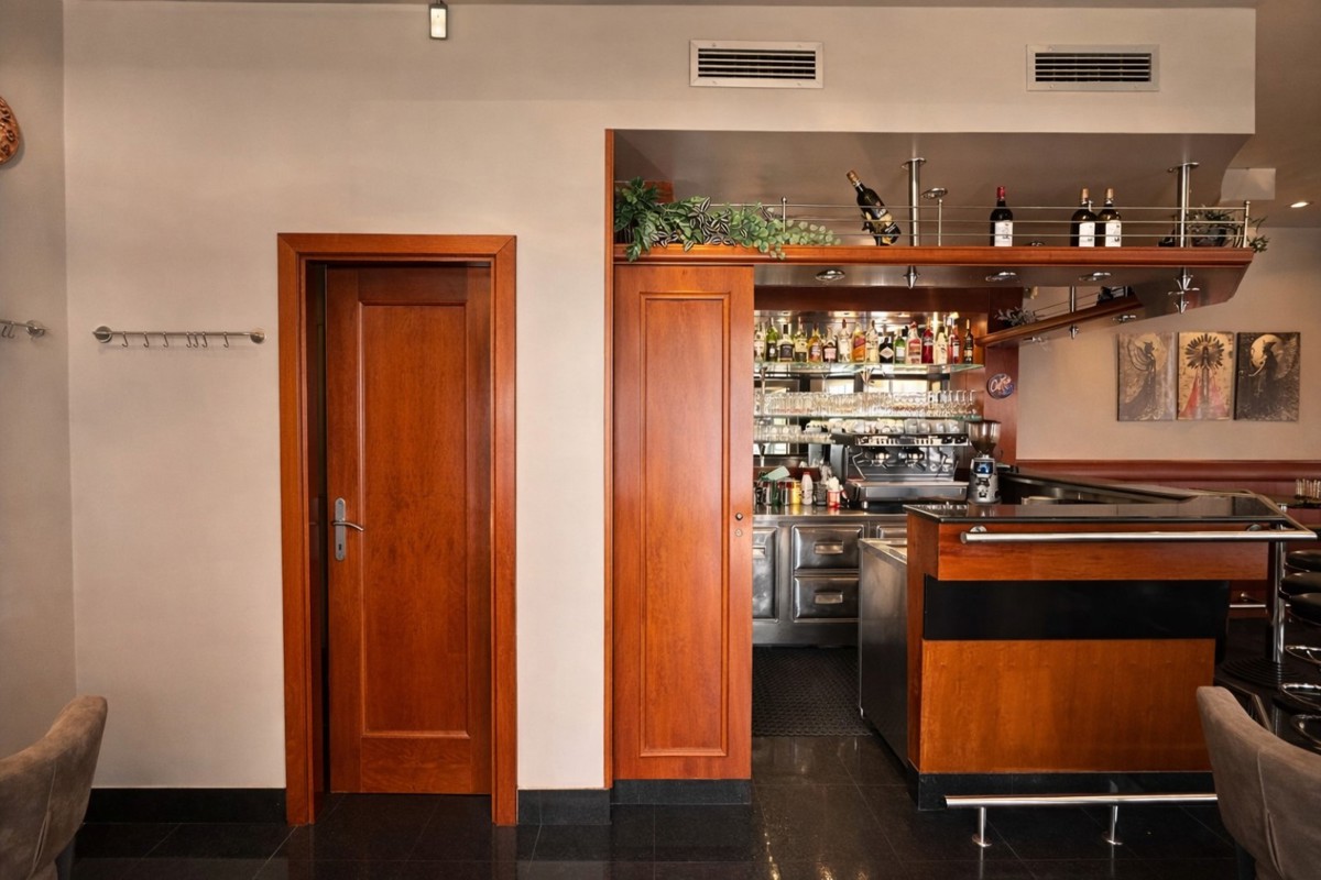 Caffè a Trnje pronto all’attività – ottima microlocalizzazione e terrazza