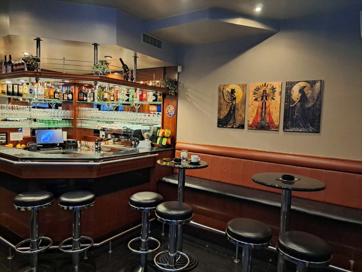 Caffè a Trnje pronto all’attività – ottima microlocalizzazione e terrazza