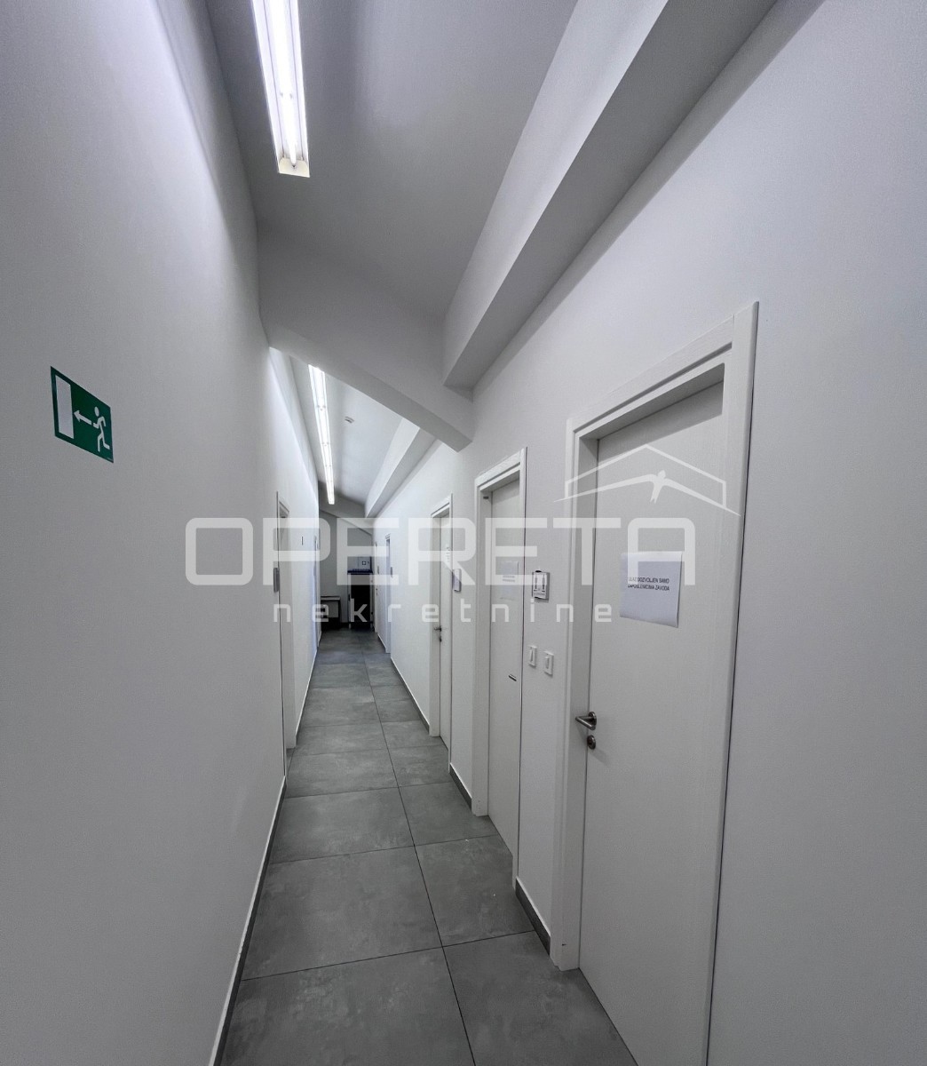 Vendita, Ufficio, Zabok, Zivtov trg , 163m2