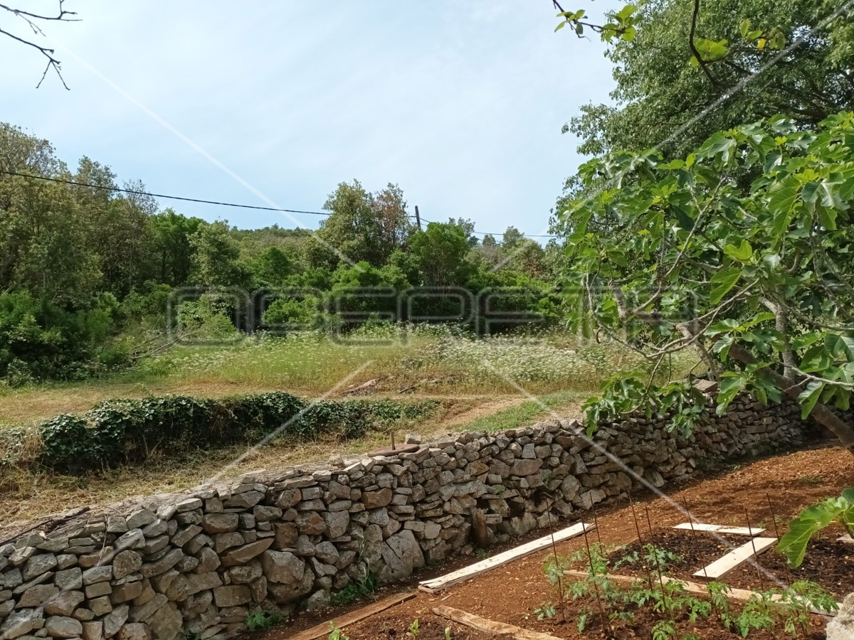 Gornje Kunjanovo, Vis, 5.002,00 m2, 76.006,00 EUR