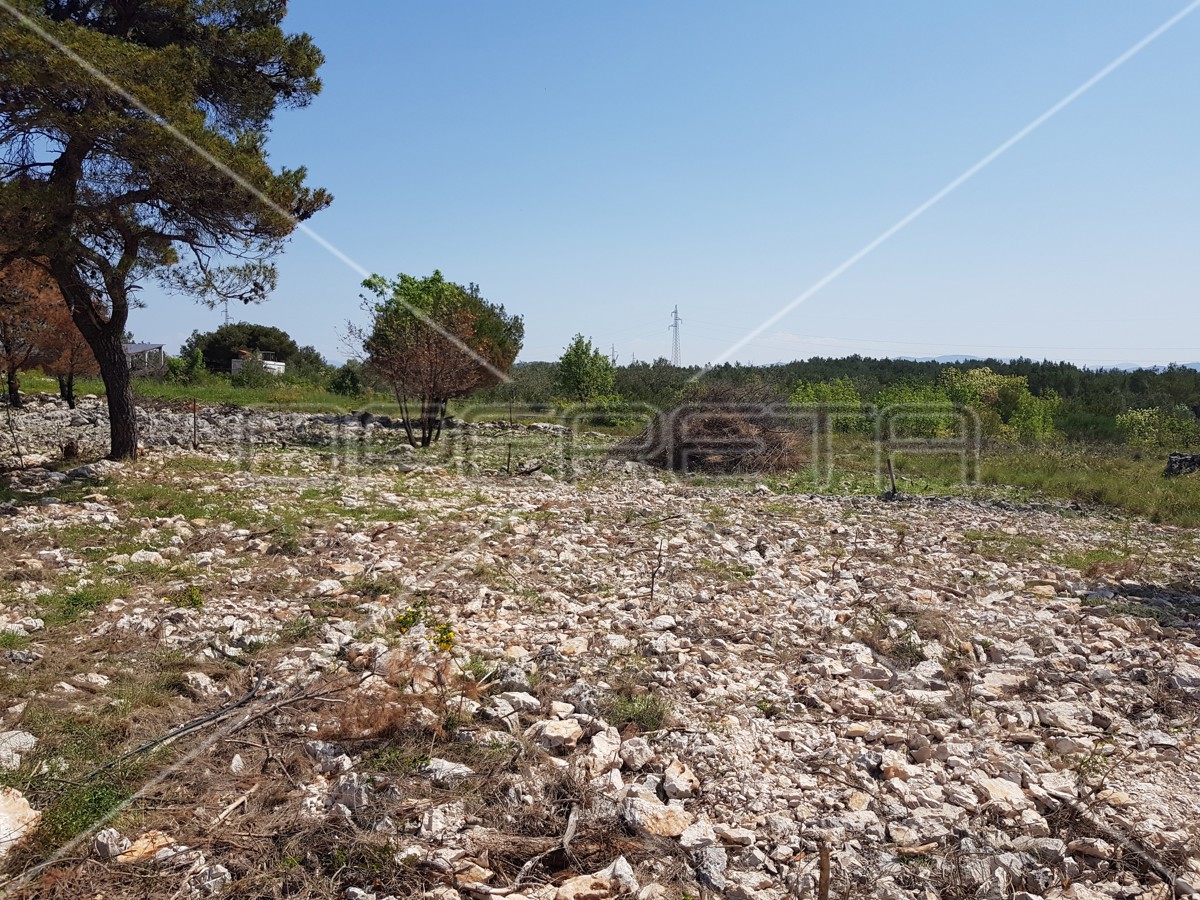 Zatonska ulica, Vodice, 438,00 m2, 160.000,00 EUR