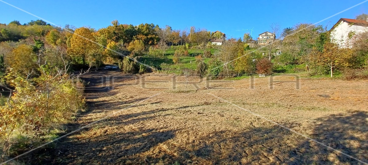 Capekov put, Bizek, 4.897,00 m2, 342.790,00 EUR