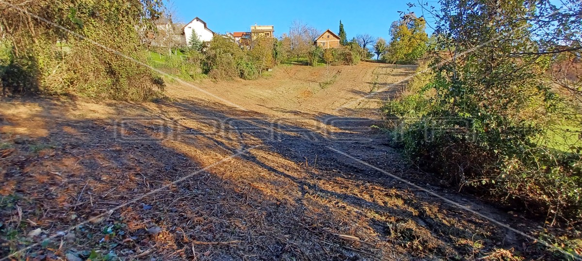 Capekov put, Bizek, 4.897,00 m2, 342.790,00 EUR