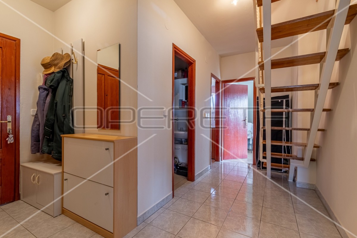 Vendita, Appartamento, Poreč, Poreč, 3l, 105m2