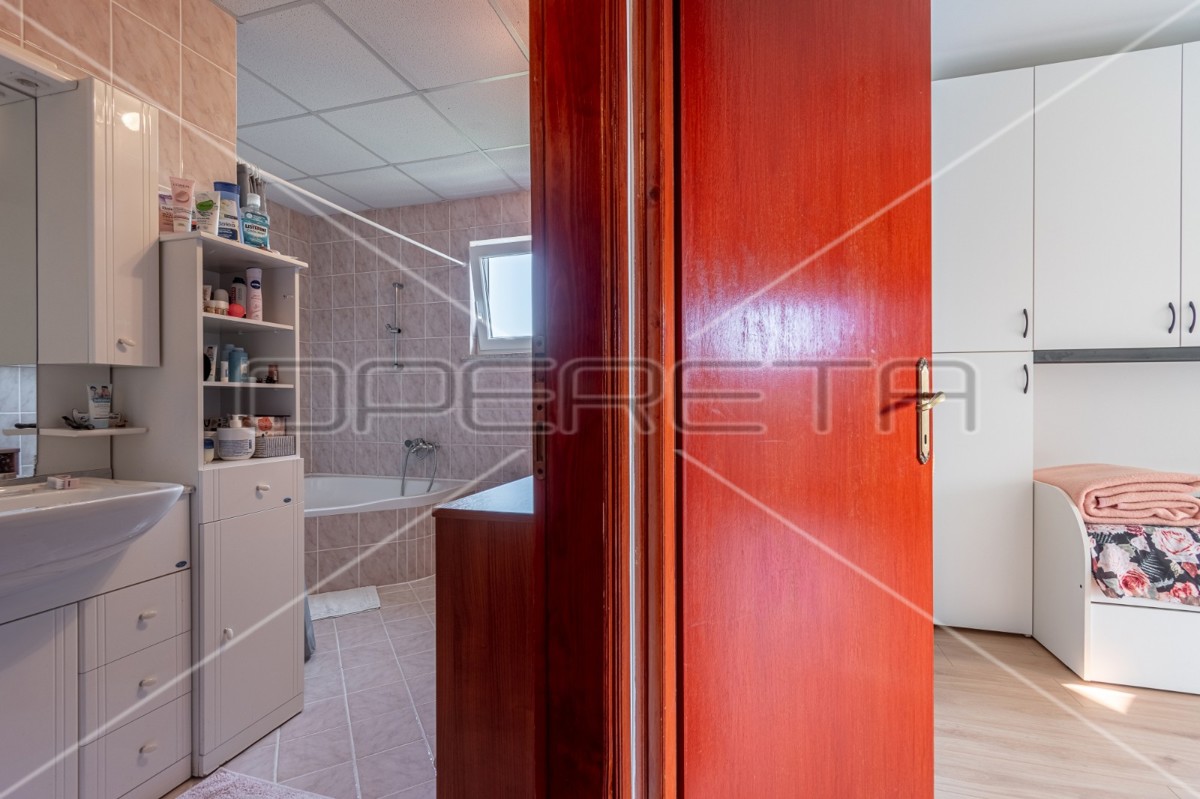 Vendita, Appartamento, Poreč, Poreč, 3l, 105m2