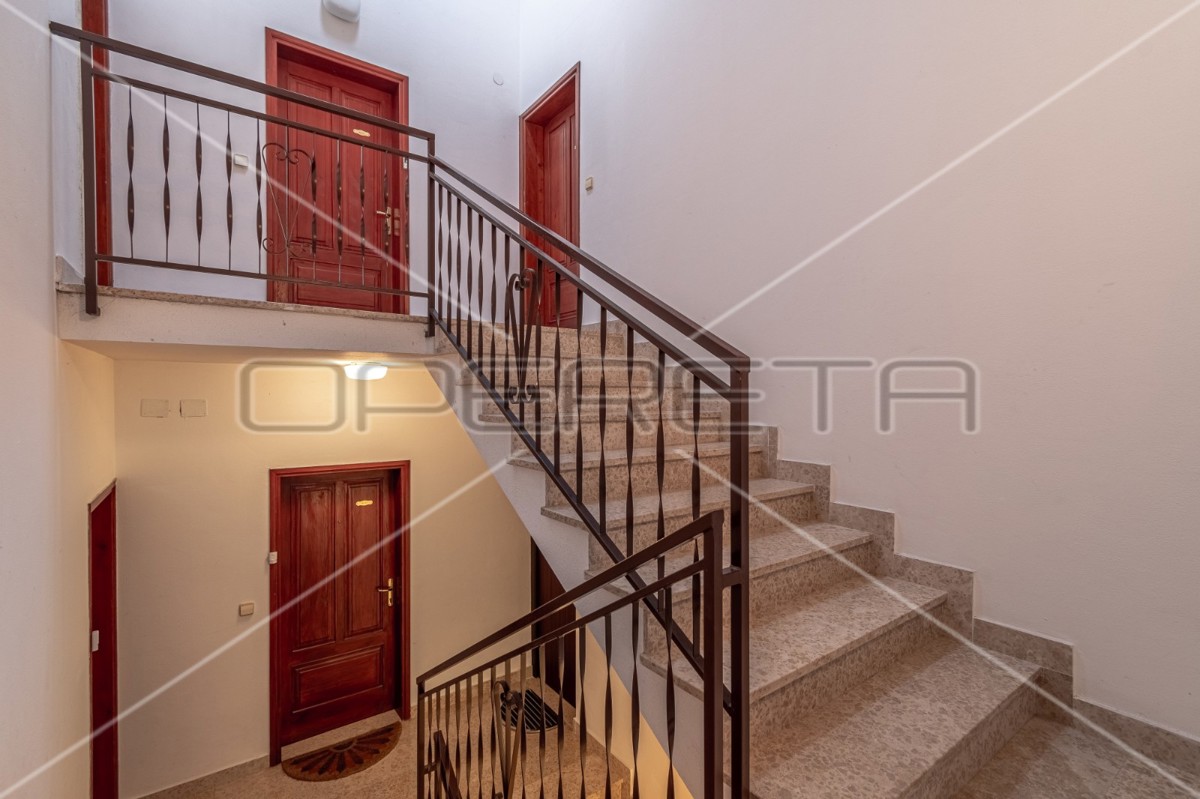 Vendita, Appartamento, Poreč, Poreč, 3l, 105m2