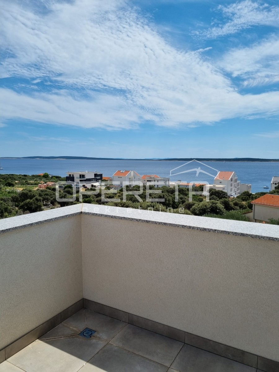 Appartamento quadrilocale di nuova costruzione, secondo piano, 115 m², giardino, Mandre, Pag