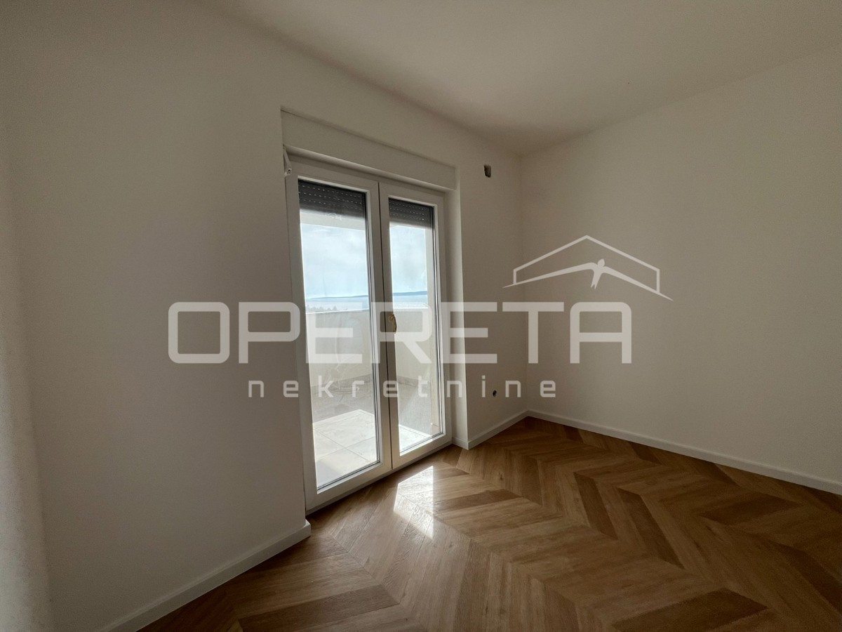 Appartamento quadrilocale di nuova costruzione, secondo piano, 115 m², giardino, Mandre, Pag