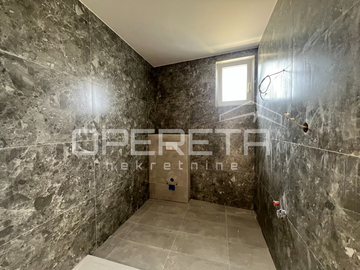 Appartamento quadrilocale di nuova costruzione, secondo piano, 115 m², giardino, Mandre, Pag