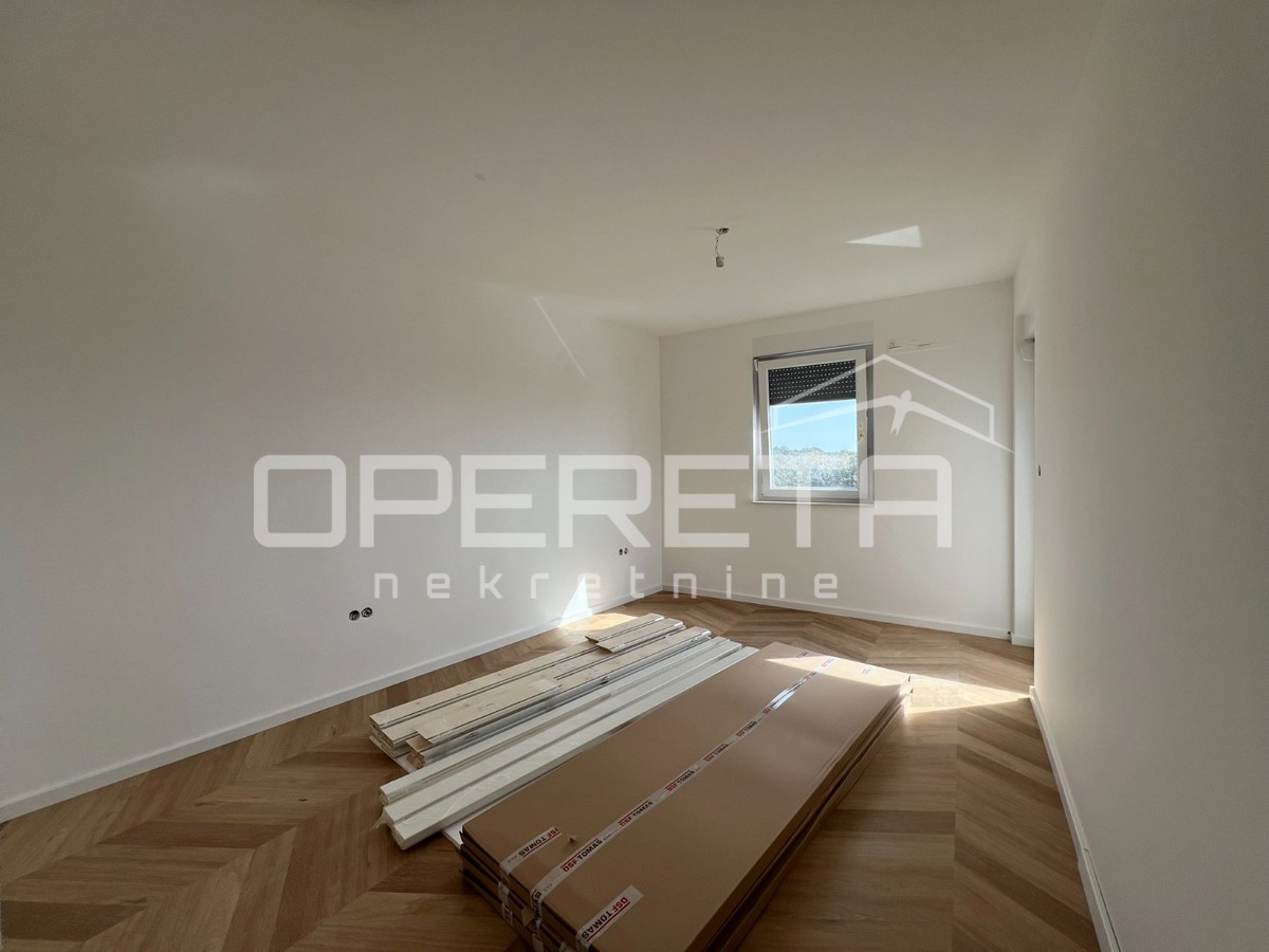 Appartamento quadrilocale di nuova costruzione, secondo piano, 115 m², giardino, Mandre, Pag