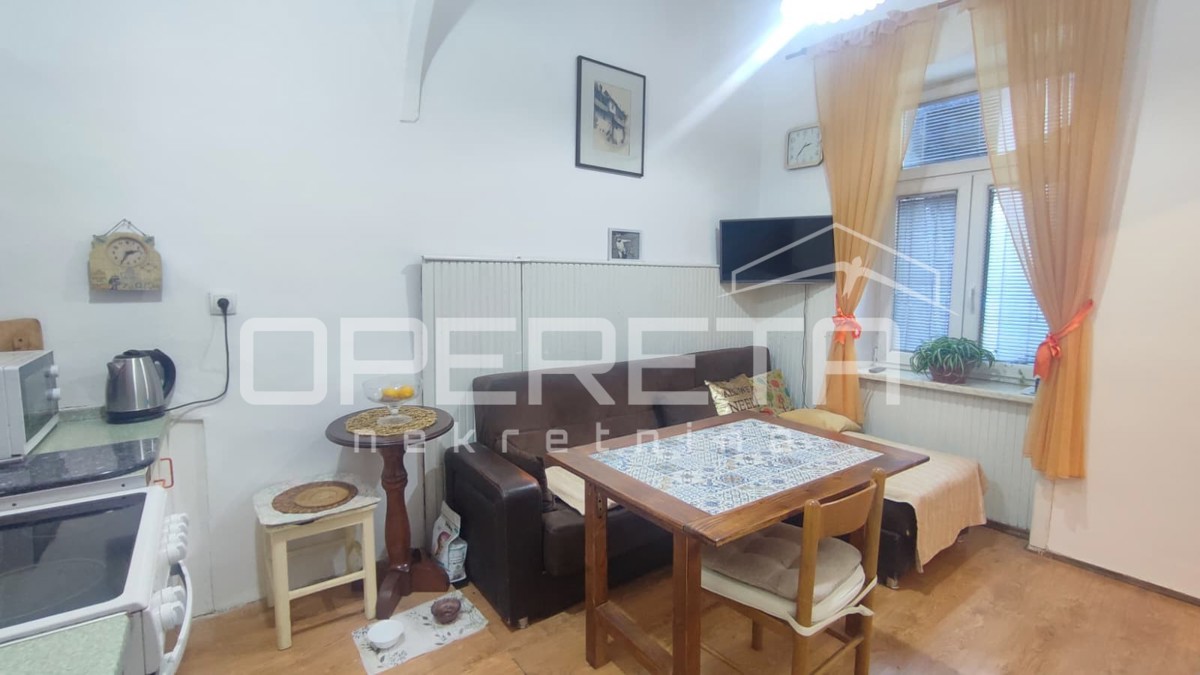 Vendita, Appartamento, Donji grad, Gundulićeva, 2l, 56m2