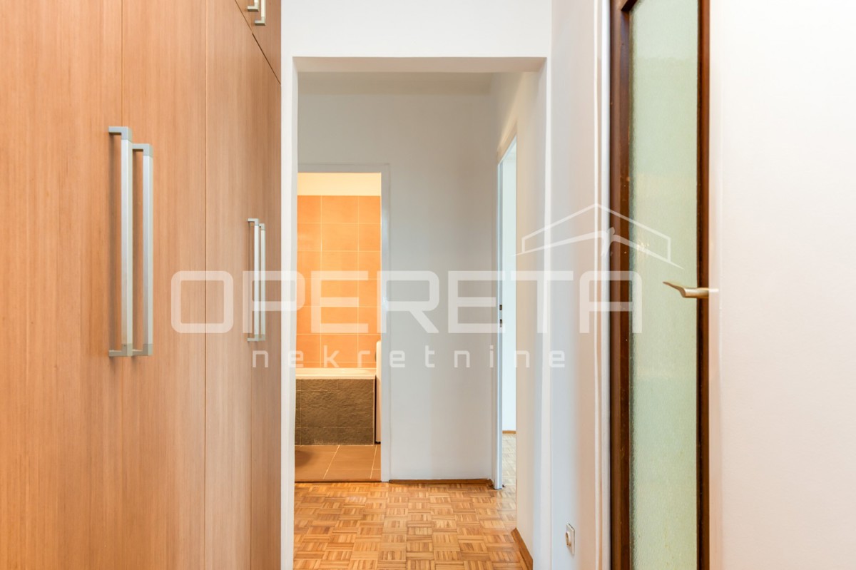 Vendita, Appartamento, Travno, Božidara Magovca, 2,5l, 63m2