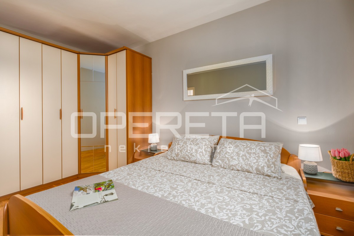 Funtana – appartamento al piano terra con due camere da letto e giardino.