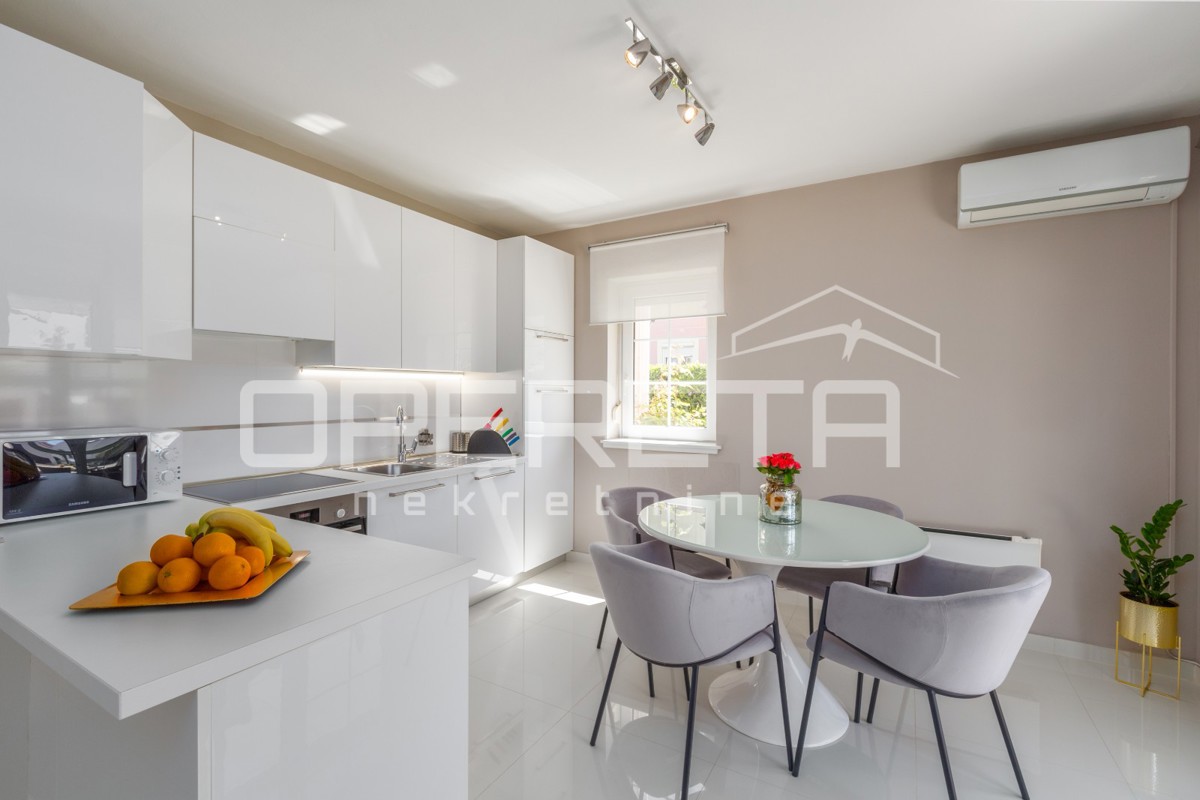 Funtana – appartamento al piano terra con due camere da letto e giardino.