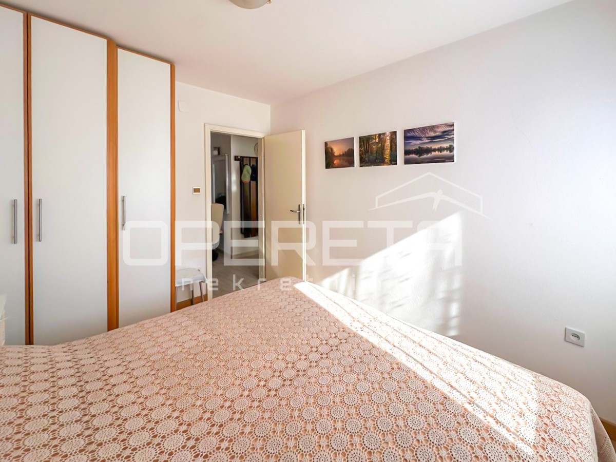 Appartamento con tre terrazze, a 30 m dal mare a Jadrija