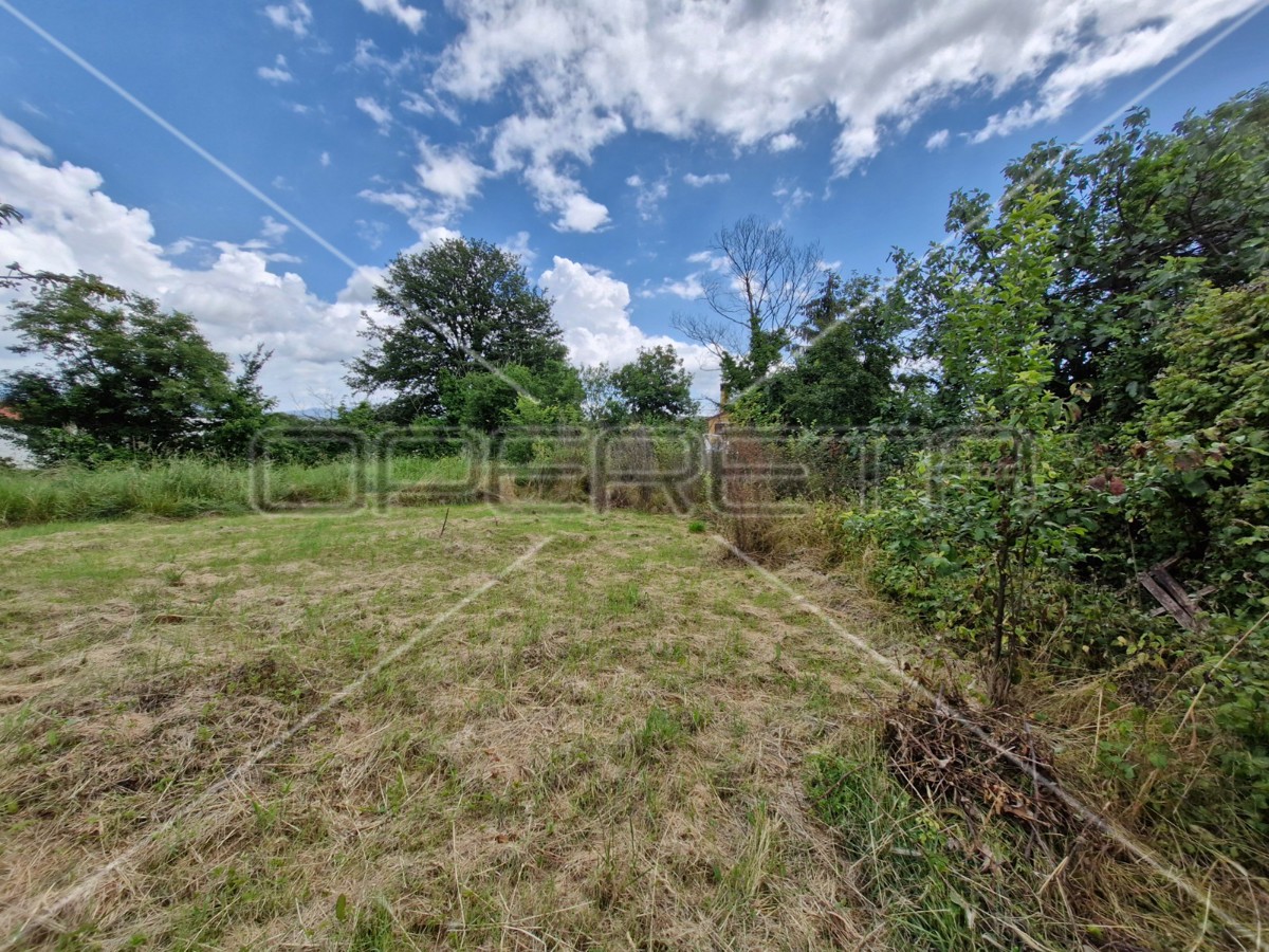Casa da adattare con molto potenziale, nei dintorni di Barbana.