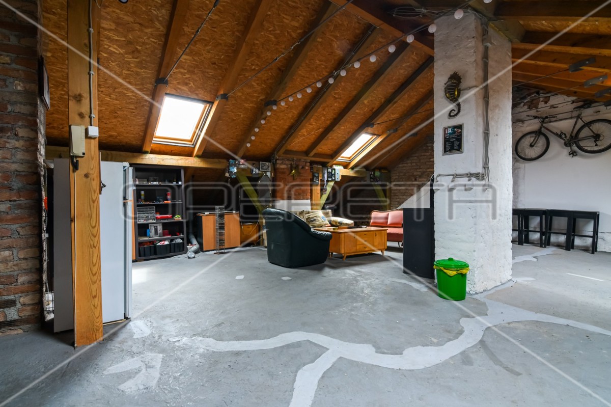 Vendita, Casa, Medveščak, Medveščak, Semiindipendente, 375m2