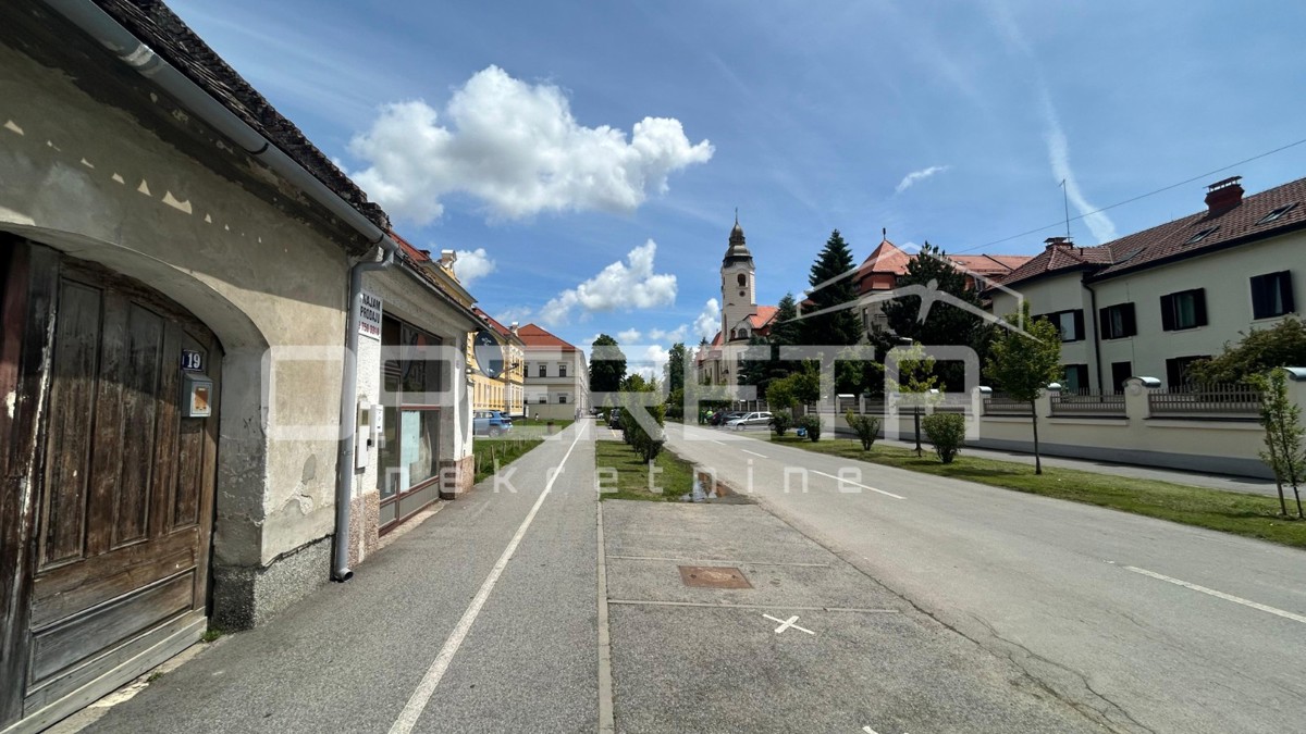 Vendita, Casa, Đakovo, Kralja Tomislava, Edificio doppio, 155m2