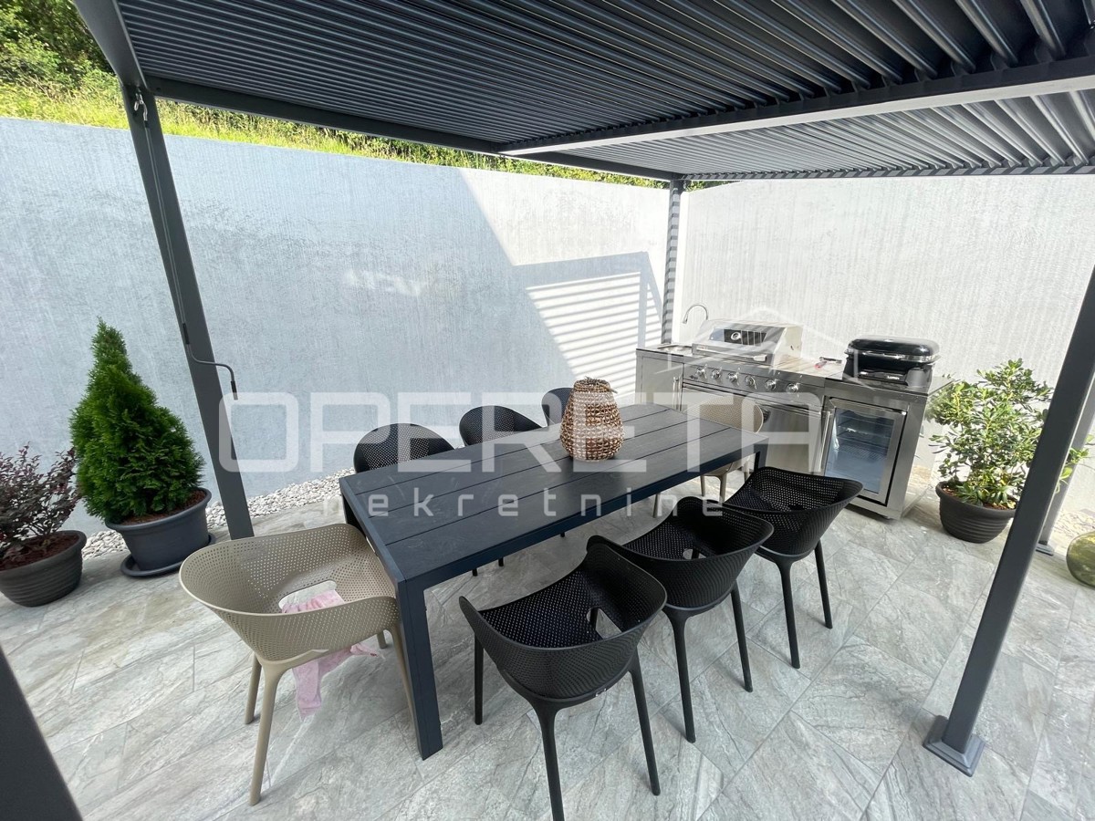 Mošćenička Draga – Villa moderna con piscina, a 10 minuti dal mare