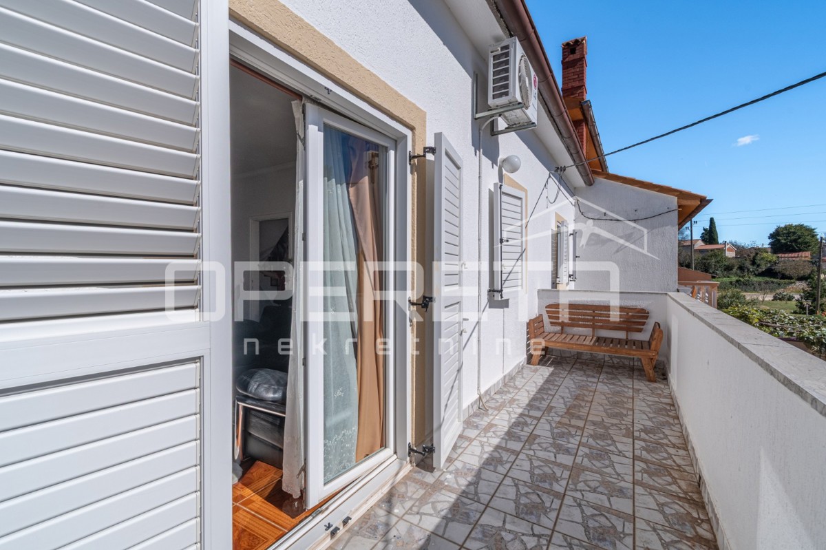 Istria, Marčana, casa con 3 camere da letto, piscina e garage, posizione tranquilla