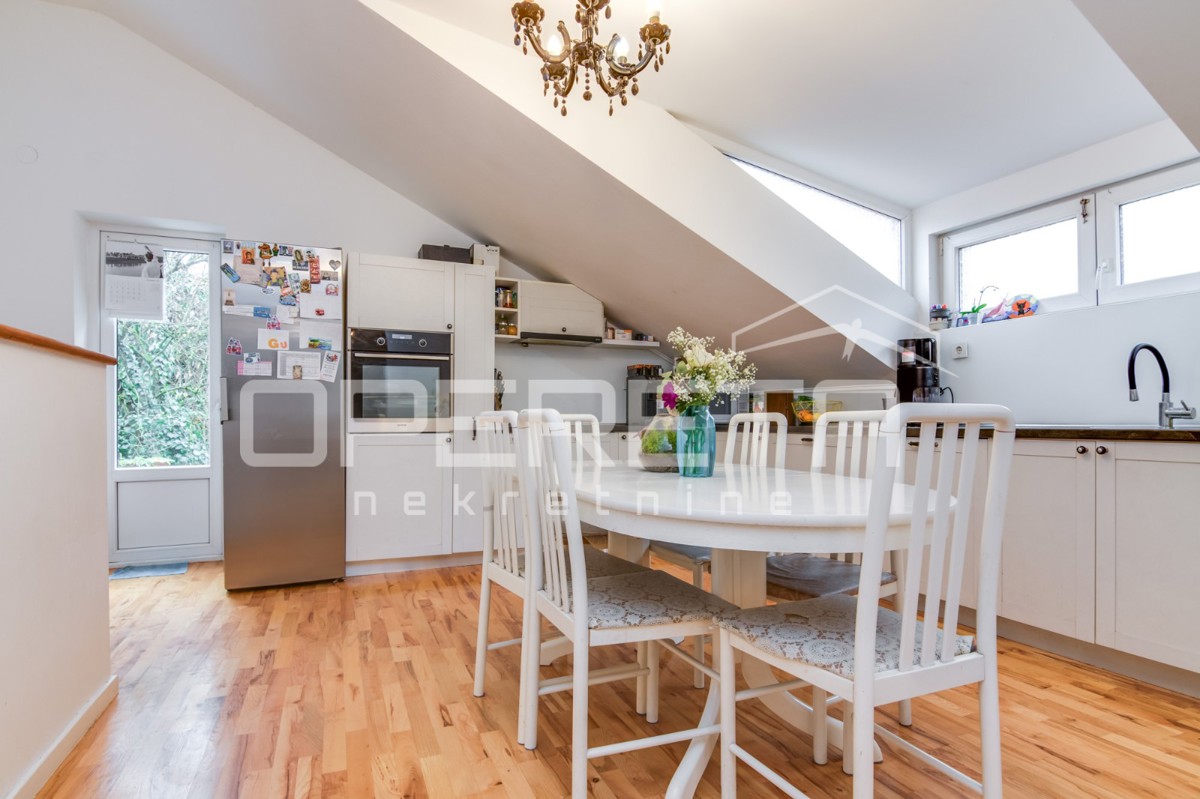 Vendita, Casa, Centar, Vinogradska , Indipendente, 204m2