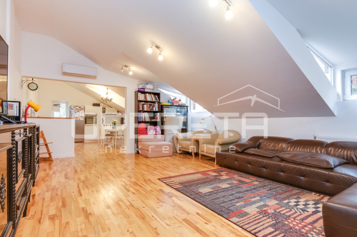 Vendita, Casa, Centar, Vinogradska , Indipendente, 204m2