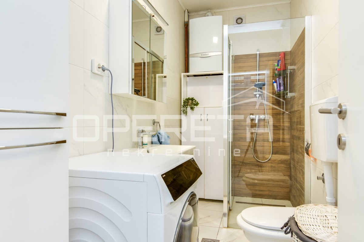 Vendita, Casa, Centar, Vinogradska , Indipendente, 204m2