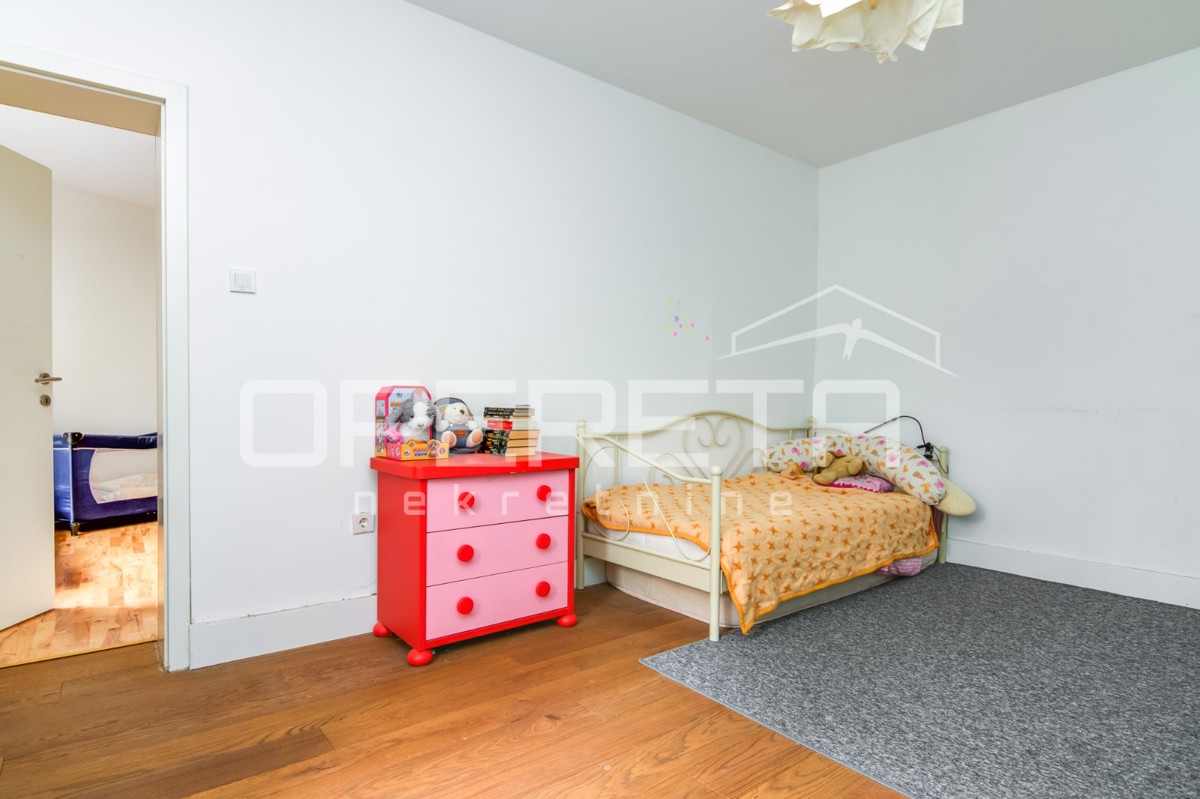 Vendita, Casa, Centar, Vinogradska , Indipendente, 204m2