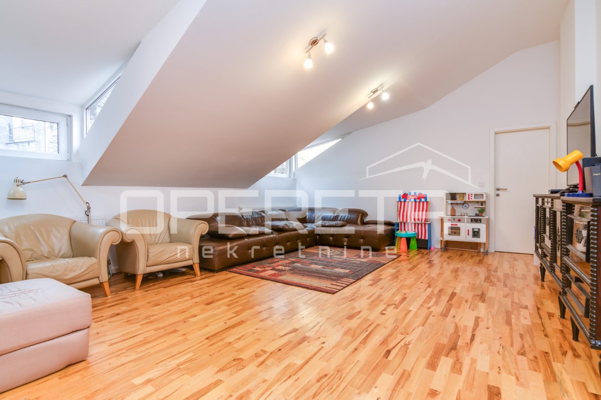 Vendita, Casa, Centar, Vinogradska , Indipendente, 204m2