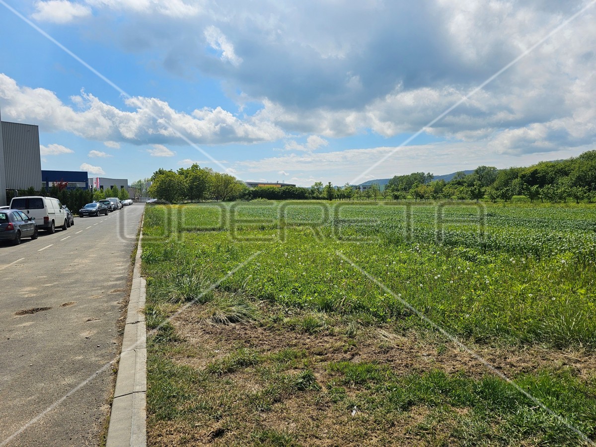 Gradna, Bobovica, 5.157,00 m2, 412.560,00 EUR
