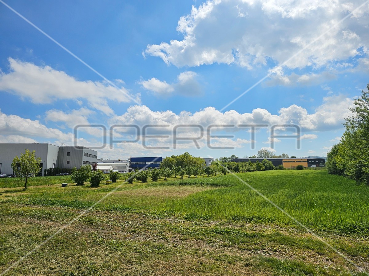 Gradna, Bobovica, 5.157,00 m2, 412.560,00 EUR