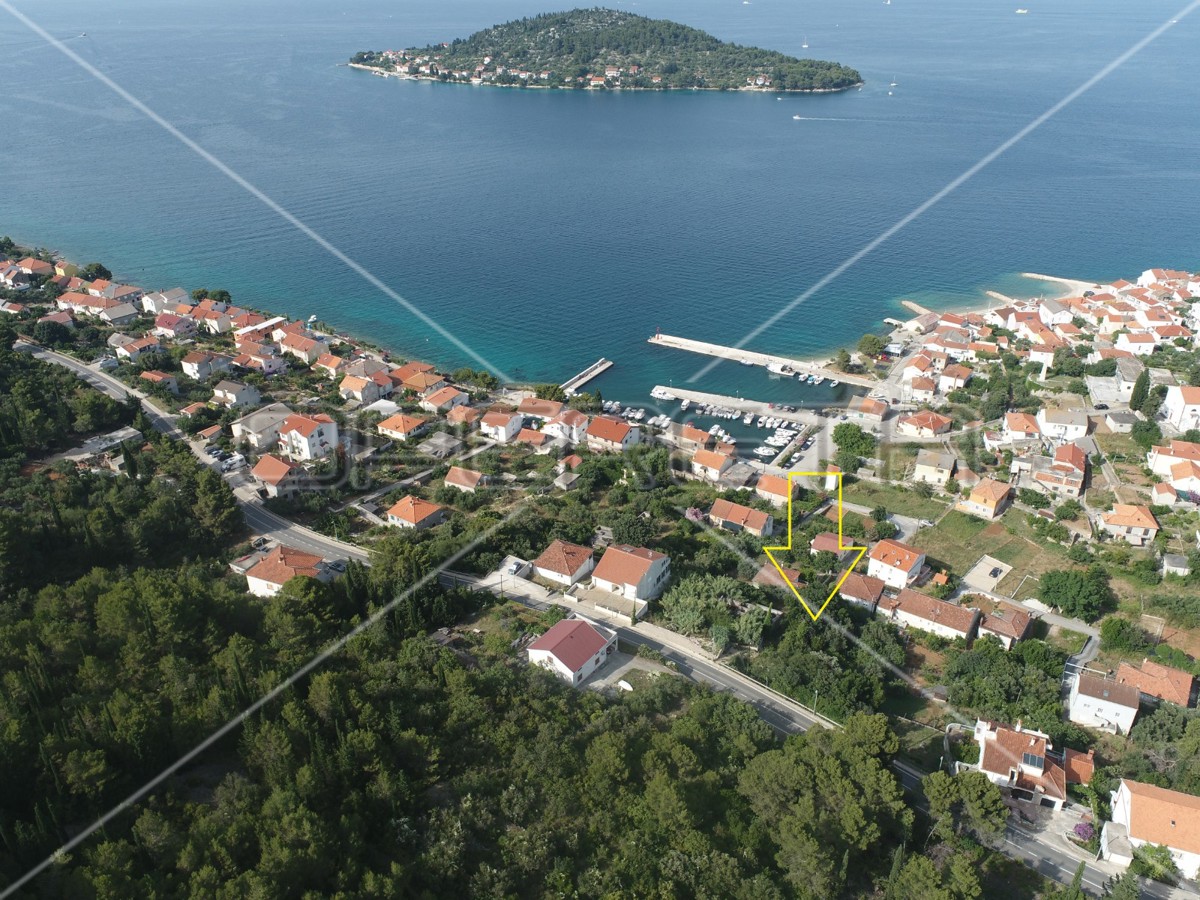 Terreno edificabile, 130 m dal mare, superficie 426 m2, Kali, Ugljan