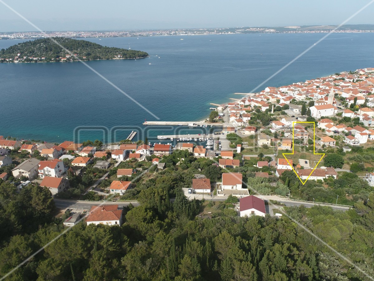 Terreno edificabile, 130 m dal mare, superficie 426 m2, Kali, Ugljan