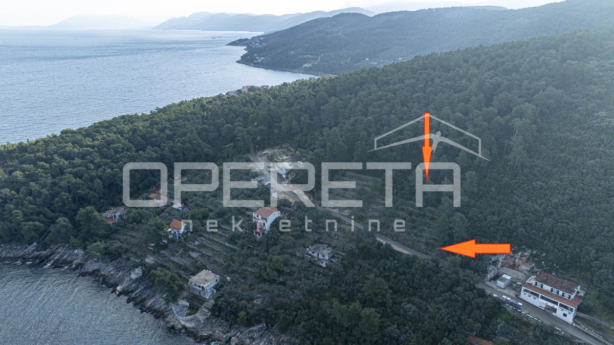 Terreno edificabile di 934 m2, seconda fila dal mare, isola di Korčula