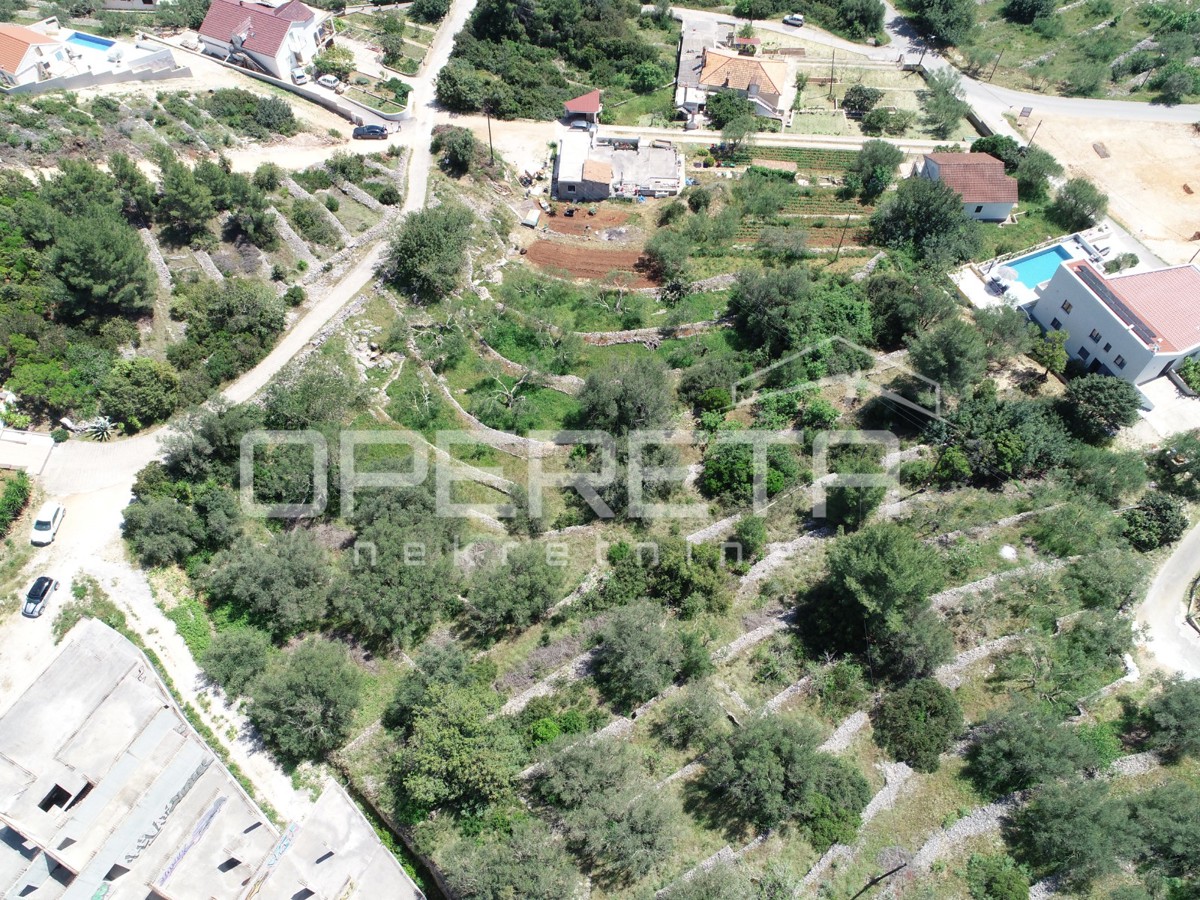 Opportunità di investimento – Terreno edificabile di 1355m2, Vela Luka