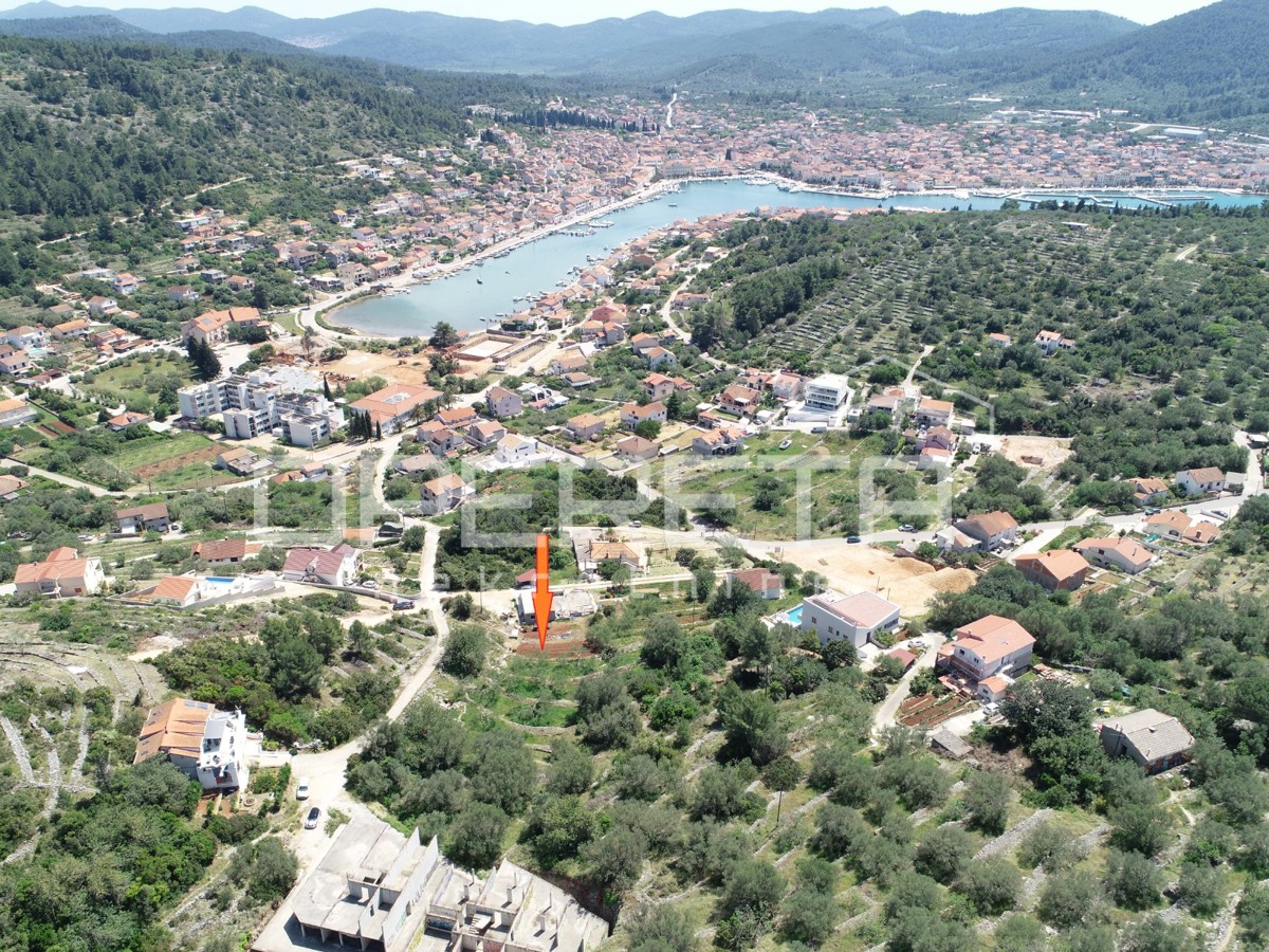 Opportunità di investimento – Terreno edificabile di 1355m2, Vela Luka