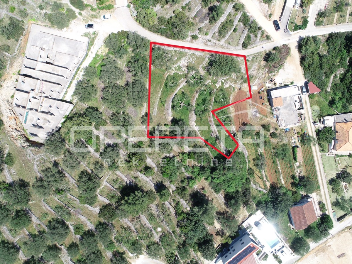 Opportunità di investimento – Terreno edificabile di 1355m2, Vela Luka