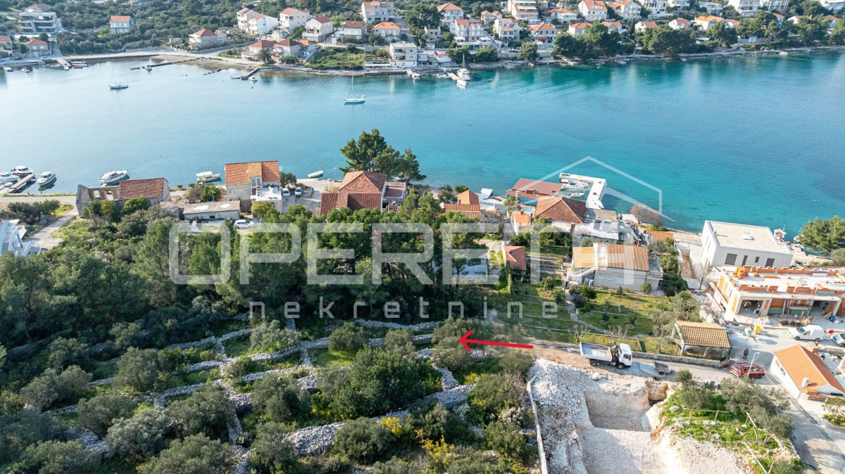 Terreno attraente di 507 m2 con vista sul mare, Lumbarda