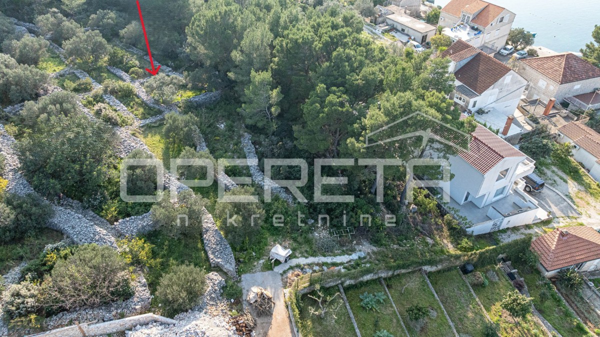 Terreno attraente di 507 m2 con vista sul mare, Lumbarda