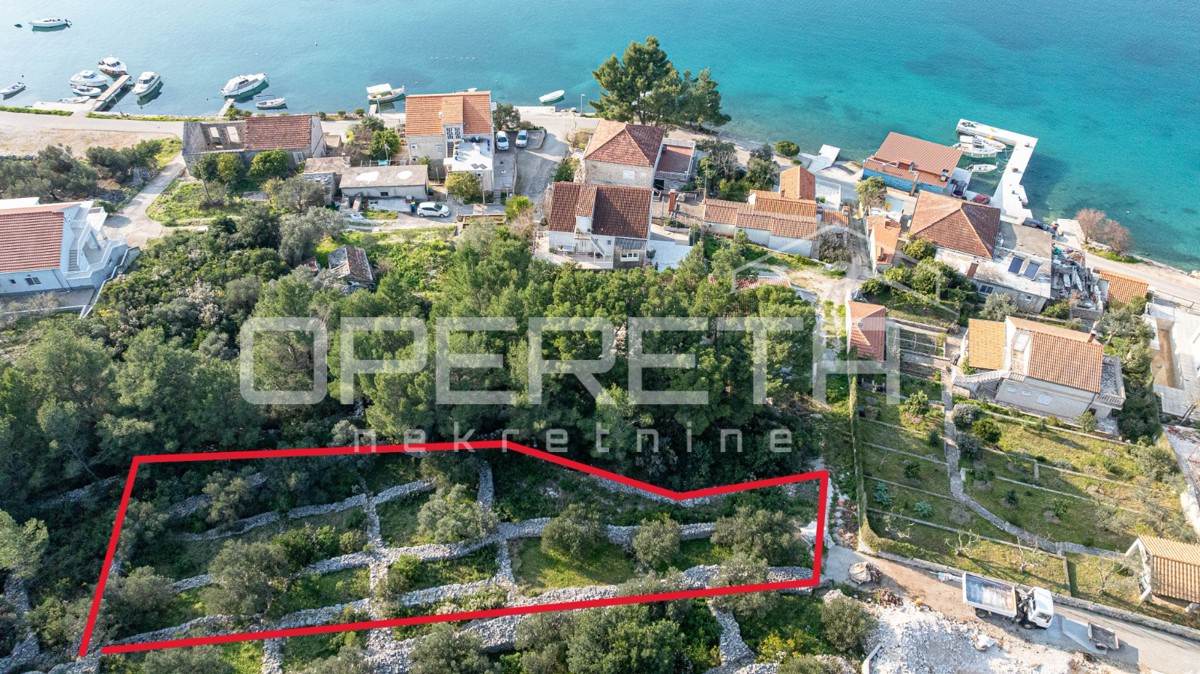 Terreno attraente di 507 m2 con vista sul mare, Lumbarda