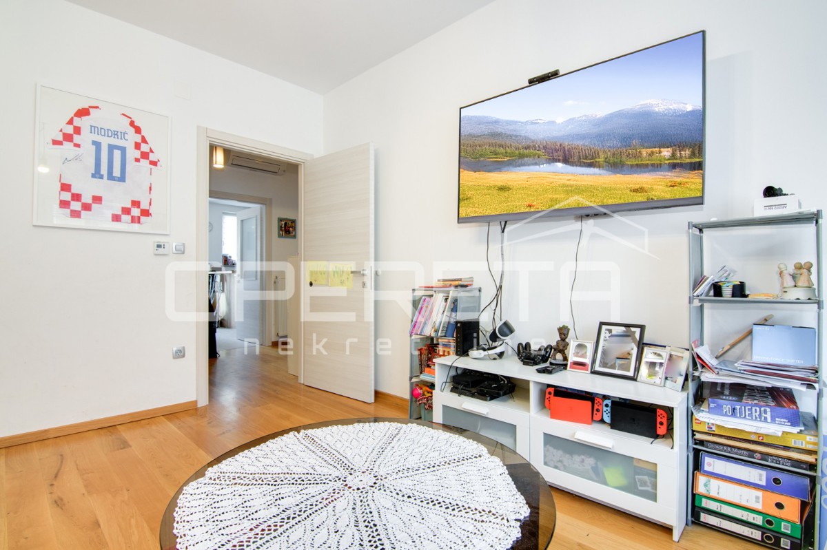 Vendita, Appartamento, Zapadni kolodvor, Čanićeva , 3l, 74m2