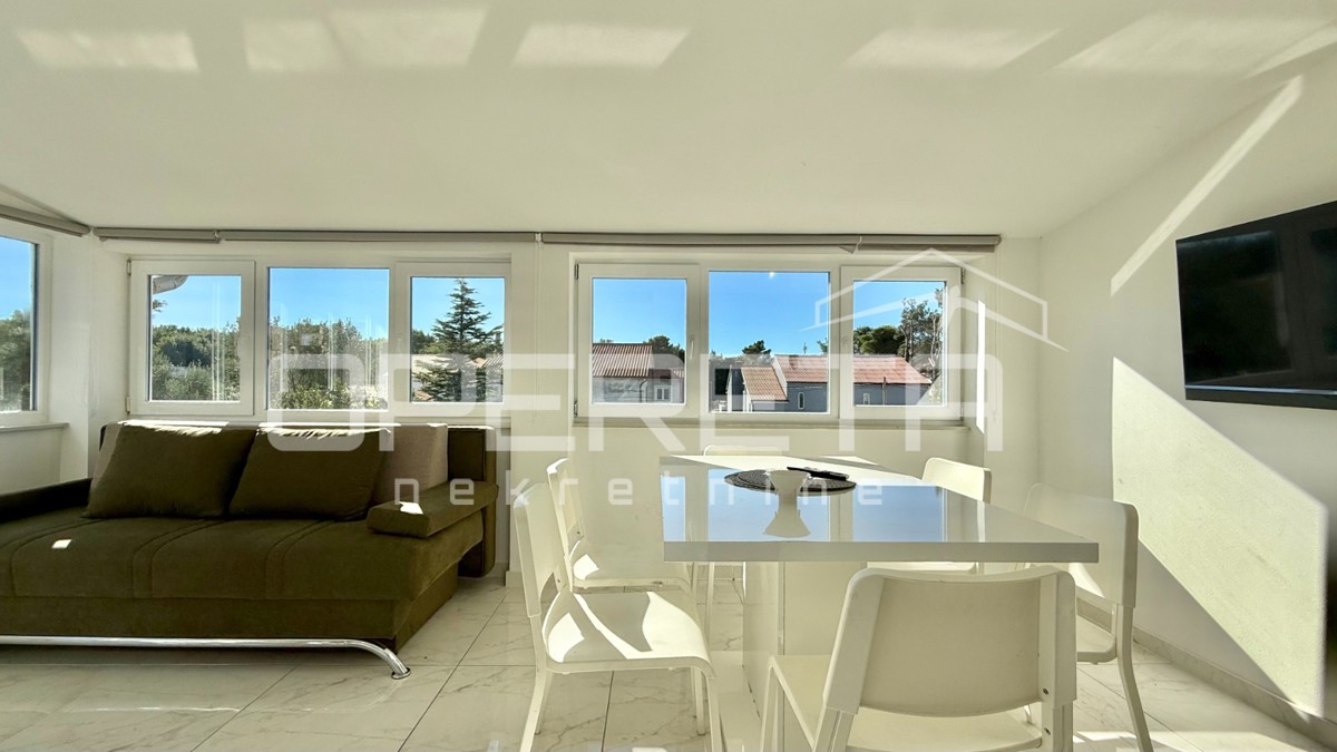 Novalja – appartamento trilocale di 85 m², a 500 m dal mare